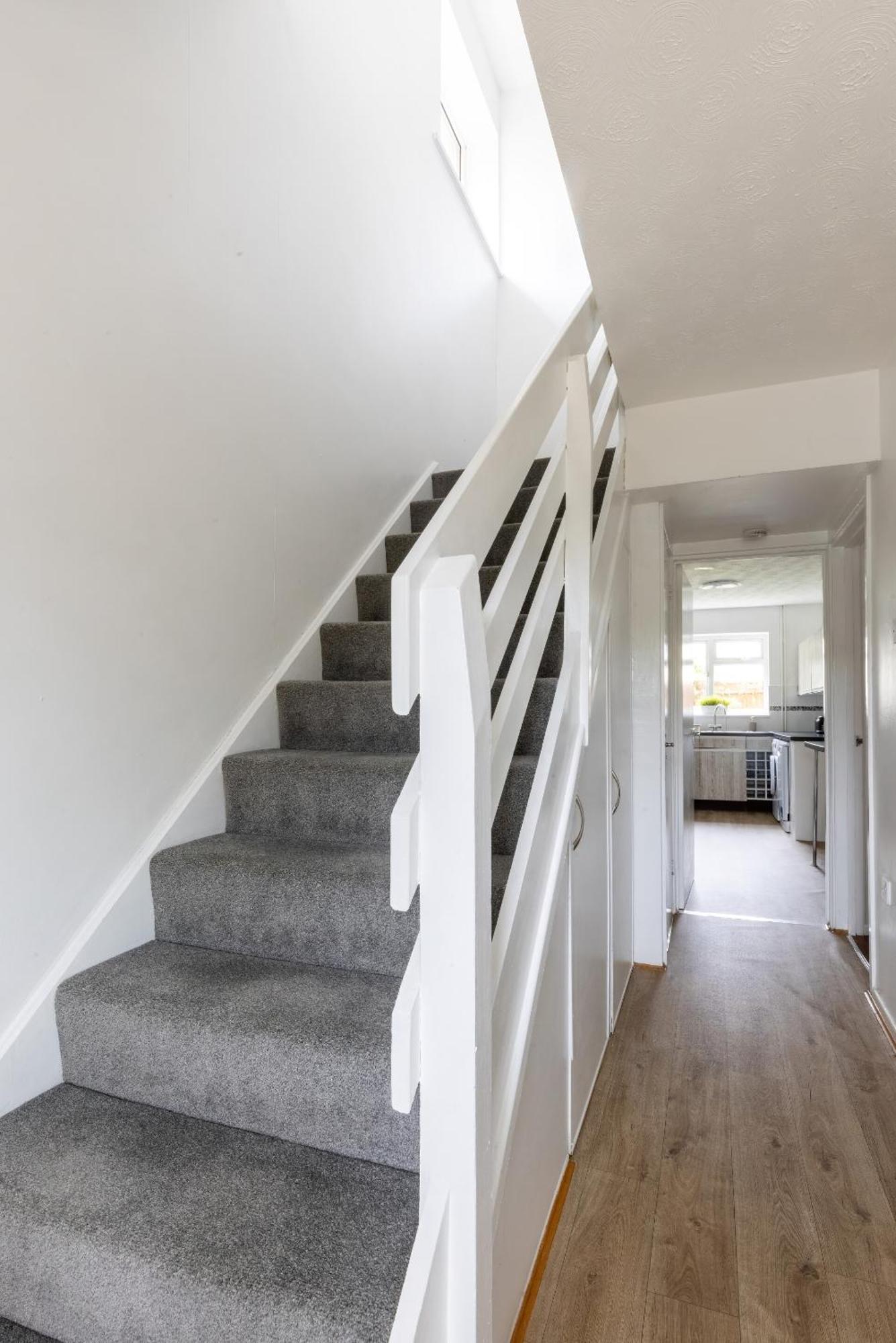 The Conifers Large Detached Home With Off Street Parking Witney Ngoại thất bức ảnh